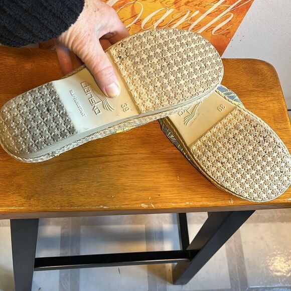 EXCELLENT CONDITION DANSKO VICTORIA TAHITI FLORAL CANVAS CLOG EURO 39/SIZE 9 - Picture 12 of 12